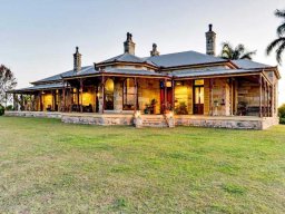 plantation-shutters-143